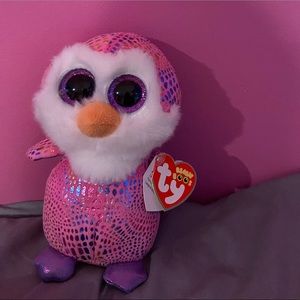 Penguin beanie boo.